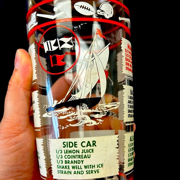 Mid Century Hazel Atlas 8.5” large glass sports themed cocktail’s shaker - Picture 4 of 11